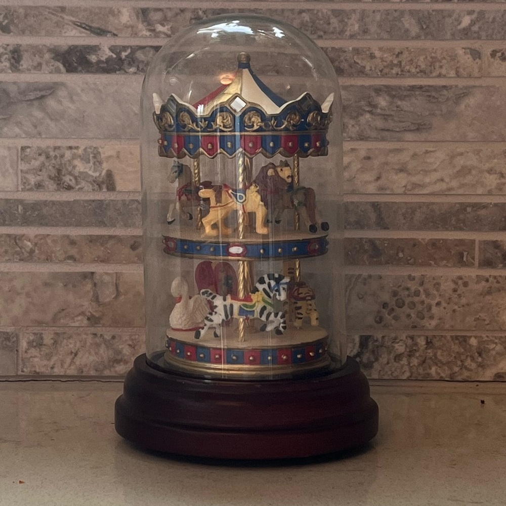 San Francisco Music Box Company early 1990s musical animal carousel